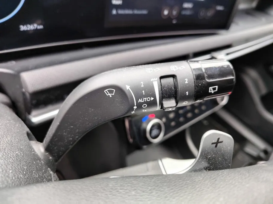 Hyundai Tucson 1.6 T-GDI HEV Comfort Smart | Als nieuw! | Stoelverwarming | Climate Control | Incl. 12 maanden garantie, APK, Onderhoudsbeurt etc. Premiumpakket gratis! |