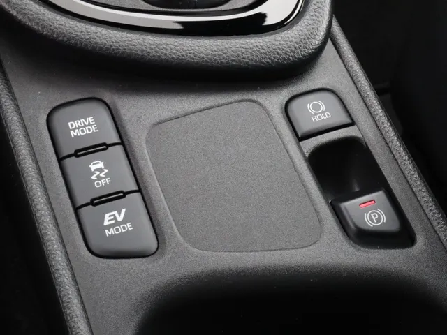 Toyota Yaris 1.5 Hybrid 130 Executive JBL | Head-up | Stuur en stoelverwarming VERKOCHT