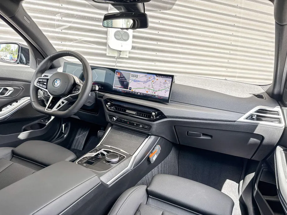 BMW 3 Serie Touring 330e