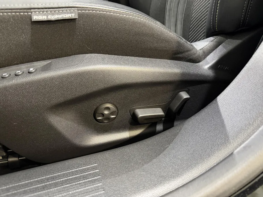 Peugeot 308 130PK PureTech GT Pack Business Automaat | Focal Audio | 360 Camera | Climate Control | Digital Cockpit | Navi | Apple CarPlay/Android Auto | Adaptive Cruise Control | Lichtmetalen Velgen | Licht & Regen Sensor |