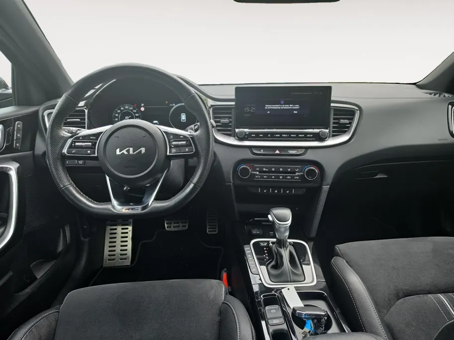 Kia Ceed Sportswagon 1.5 T-GDi GT-PlusLine | Cruise Control | Climate Control | Stoelverwarming | Stuuverwarming | Navigatie | Camera |