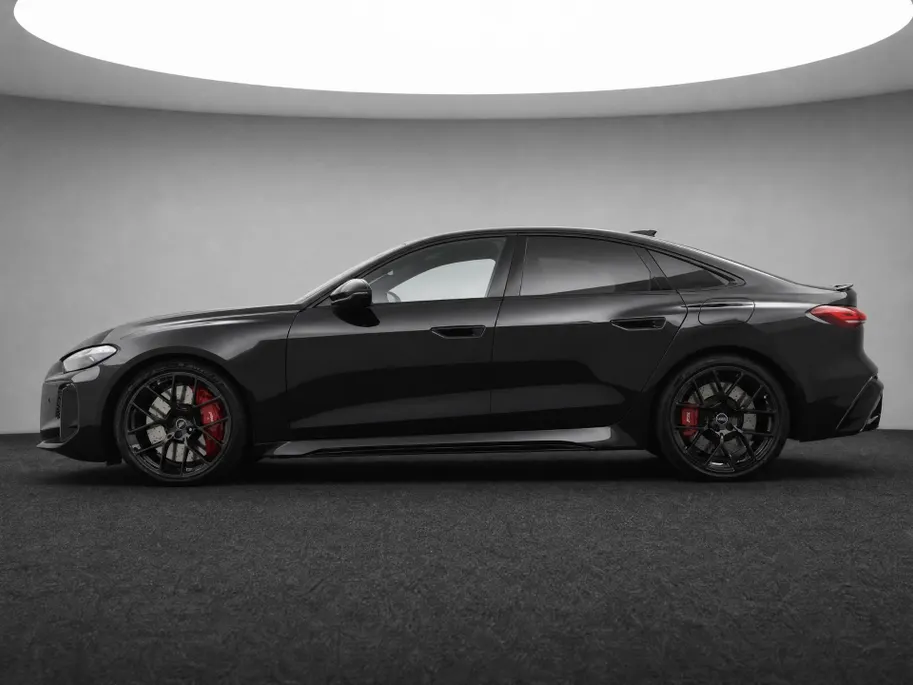 Audi RS5 Limousine e-hybrid 470 kW 639 PK · RS sportuitlaat · Topsnelheid 270 km/h · Head-up display · Panoramadak