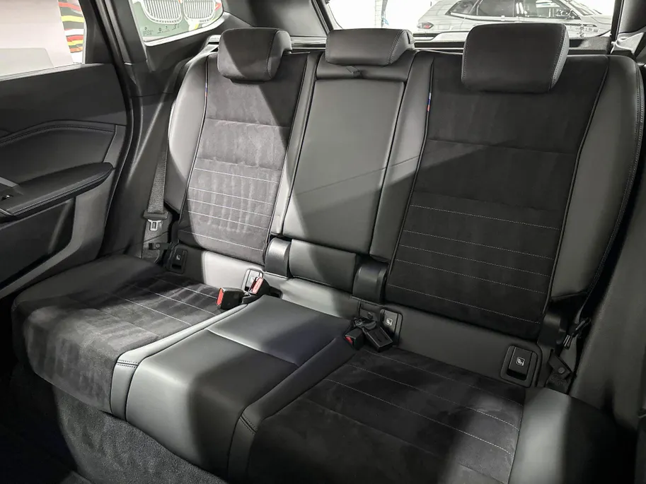 BMW iX1 xDrive30 Launch Edition