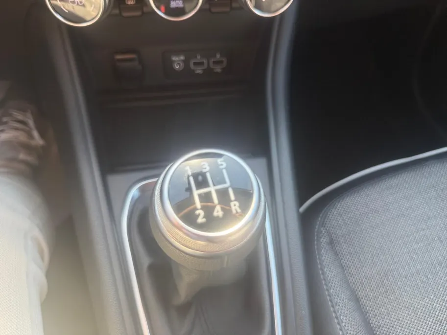 Renault Captur 1.0 TCe 100 Intens | Trekhaak | Camera | Navigatie | Cruise Control | Climate Control | Parkeersensoren | Apple Carplay/Android Auto