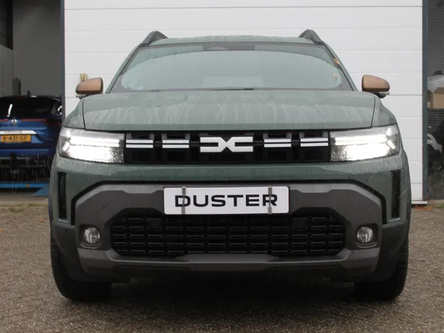 Dacia Duster Eco-G 120 extreme | Winter Pack | Around Viewmonitor | Apple CarPlay & Android Auto | DEMO VRAAG NAAR DE BESCHIKBAARHEID