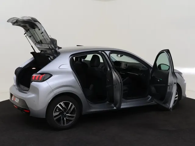 Peugeot 208 1.2 PureTech Allure Navi via Carplay | Cruise Control