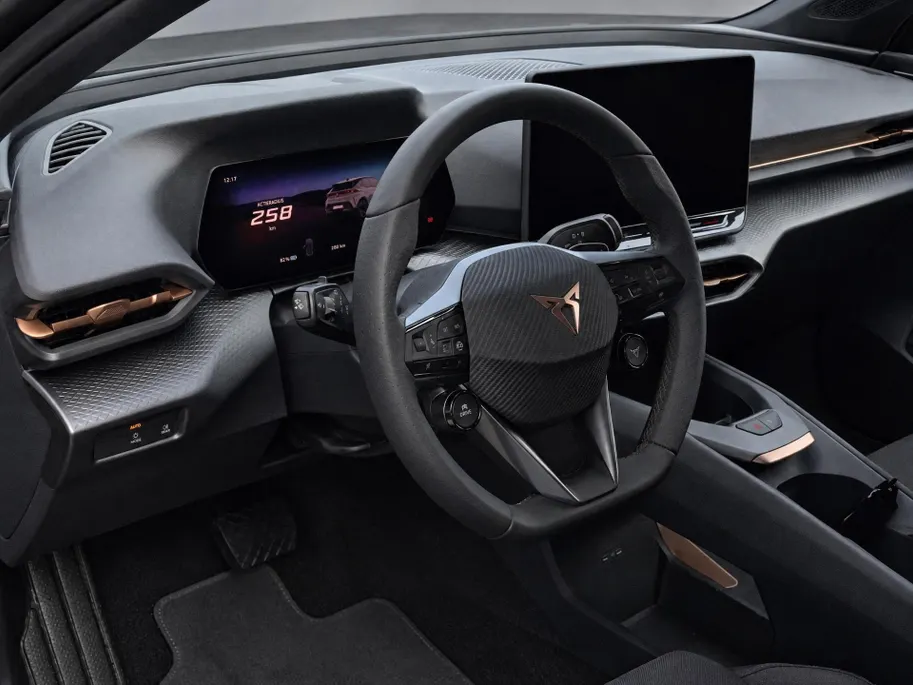 CUPRA Raval Business First Edition 56 kWh 211 PK l Stoel en Stuurverwarming l 19' Concaver velgen