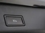 Volkswagen Golf variant R-Line Edition 1.5 eTSI 150 pk 7 versn. DSG · Assistance Pakket Plus · Panoramaschuif-kanteldak · Trekhaak inklapbaar, met elektrische ontgrendeling · Prijs is inclusief inruilpremie · MEGA SALE