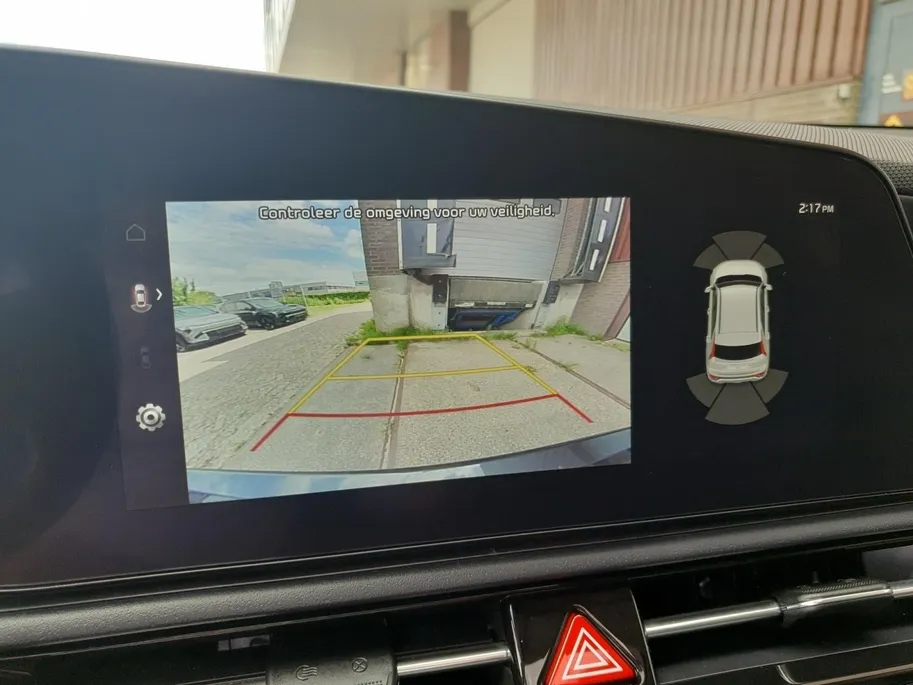 Kia Niro 1.6 GDi Hybrid DynamicPlusLine | Schuifdak | Stoel en stuurverwarming | Dodehoekdetectie | Head-up Display | Camera | verbruik 1 op 20!