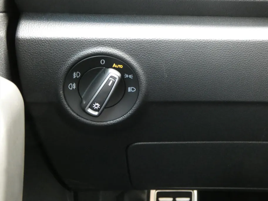 Volkswagen T-Roc 1.5 TSI 150pk 7-DSG T-Roc Business R / virtule cockpit