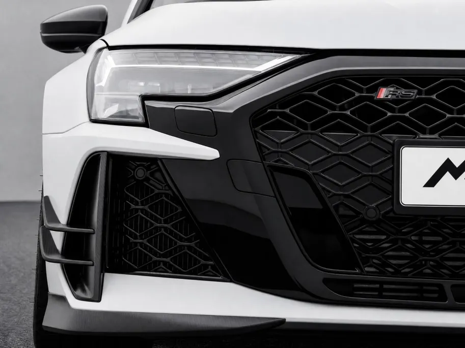 Audi RS3 Sportback 2.5 TFSI quattro 400 PK competition limited 593/750 · Audi Exclusive Gletsjerwit Mat Effect · Head-Up display · Sonos Premium 3D · Panorama dak · RS sportuitlaat