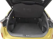Toyota Yaris Cross 1.5 Hybrid Launch Edition | Slechts 12.000 km! | JBL Audio | Head-Up Display | Adaptieve Cruise Control | Camera | Keyless Entry | Stoel- & Stuurverwarming