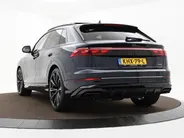 Audi Q8 55 TFSI e quattro Pro Line S 394 PK · 22' LM Velgen · Glazen panorama dak · B&O Premium 3D · Assist. plus, remote park · Stoelventilatie + Massage · Trekhaak · Servosluiting