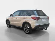 Suzuki Vitara 1.4 Boosterjet Comfort Smart Hybrid | Afneembare Trekhaak| Multimedia systeem| Climate Control| Keyless start| Parkeersensoren voor en achter| Stoel verwarming| Adaptieve cruise control