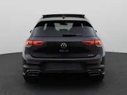 Volkswagen Golf 1.5eTSI/130PK R-Line DSG Volkswagen Golf 1.5eTSI/131PK R-Line DSG · Panoramadak · Apple/Android Car Play · Stoel & Stuurverwarming · Navigatie · LED ·