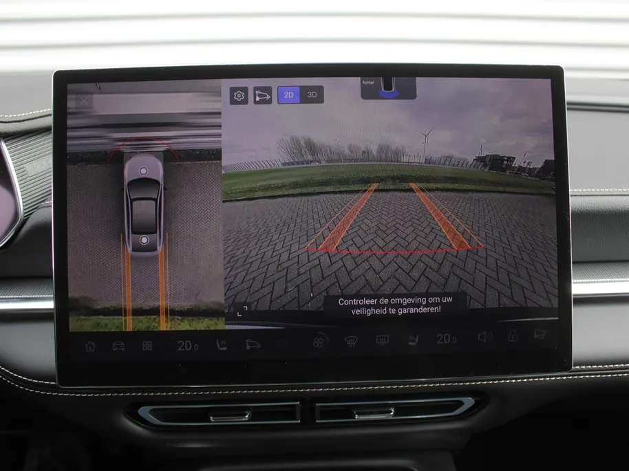 Mazda 6 6e Takumi Long Range 80 kWh | Stuur-/stoelverwarming + ventilatie | 360 camera | Pano dak | Zwart leer | 19' LM | HUD | LED | Elek. stoelverst. |