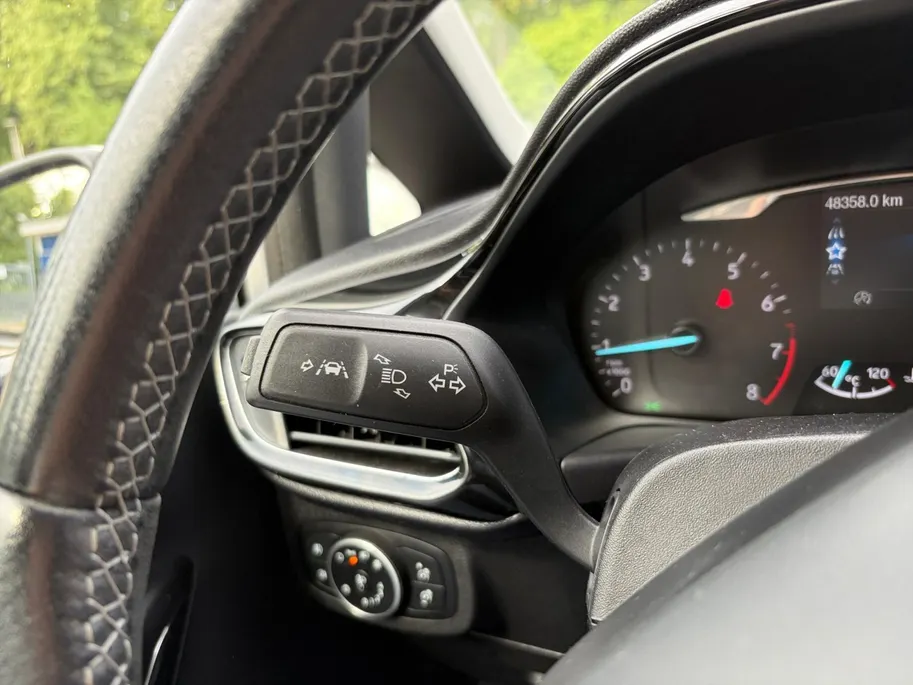 Ford Fiesta 1.0 EcoBoost Titanium | 1e Eigenaar | NL-Auto | Nieuwe distributieriem | Camera | Adaptive Cruisecontrol | Voorruitverwarming | B&O Audio | Navigatie | Apple Carplay&Android Auto | Climate Control | Dealer onderhouden |