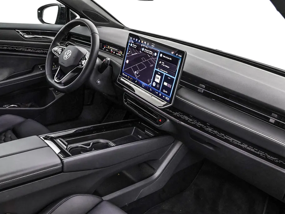 Volkswagen ID.7 Pro Limited Edition 77 kWh accu 286 pk · Achteruitrijcamera · Draadloze telefoonverbinding · LEDER INTERIEUR -