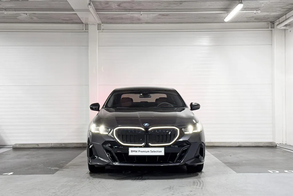 BMW i5 Sedan eDrive40