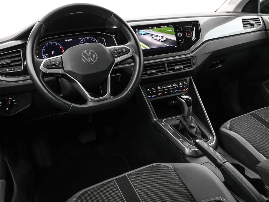 Volkswagen Polo 1.0 TSI 95pk DSG Style · Camera · Apple/Android Car Play · Stoelverwarming · IQ.Light · 15'' Inch ·