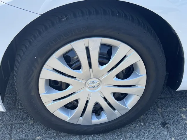Toyota Auris 1.3 Aspiration | Climate Controll | All Seasons