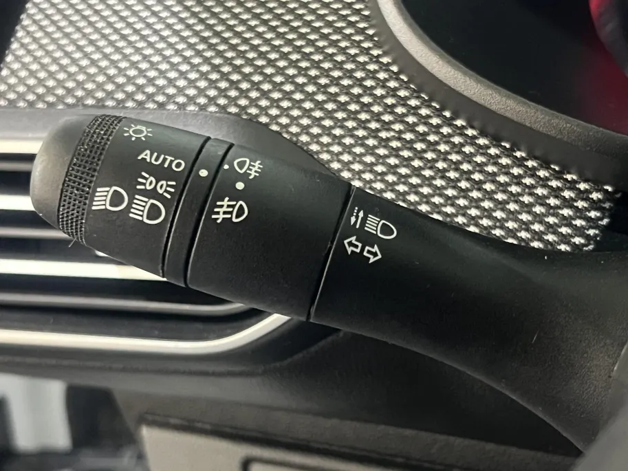 Dacia Sandero 100PK TCe ECO-G Expression | Airco | Apple CarPlay/Android Auto | Parkeersensoren | Armsteun | Cruise Control | Licht & Regen Sensor | LED Koplampen |