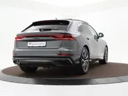Audi Q8 55 TFSIe 381pk Tiptronic Quattro Pro Line S · Panoramadak · 360 Camera · Wegklapbare Trekhaak · Apple/Android Car Play · Luchtvering · 21'' Inch ·