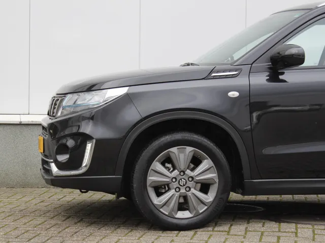 Suzuki Vitara 1.4 Boosterjet Select Hybrid Automaat | Navi | Camera | Trekhaak | Cruise | Lm-Velgen