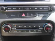 Kia Ceed 1.0 T-GDi DynamicLine | Navi | 16' LM | Airco | Cruise | PDC | Camera | Dealeronderhouden |