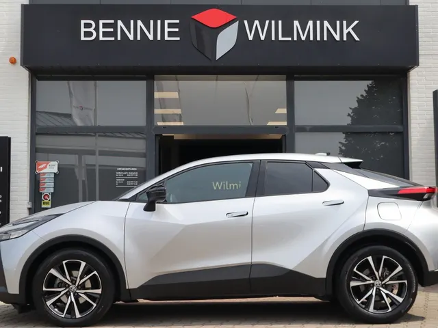 Toyota C-HR 1.8 Hybrid 140 Dynamic | Blindspot | Parkeersensoren V+A