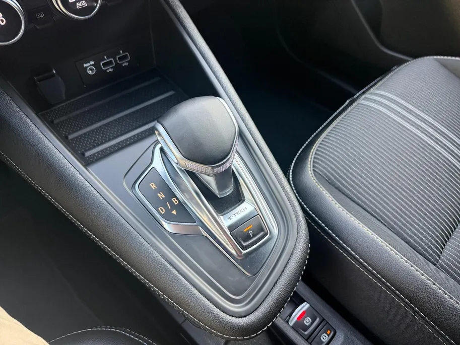 Renault Captur 1.6 E-Tech full hybrid 145 E-Tech engineered | Automaat | Parkeersensoren | Camera | Apple Carplay & Android Auto | Cruise & Climate Control | Navigatie | 12 Maanden BOVAG Garantie