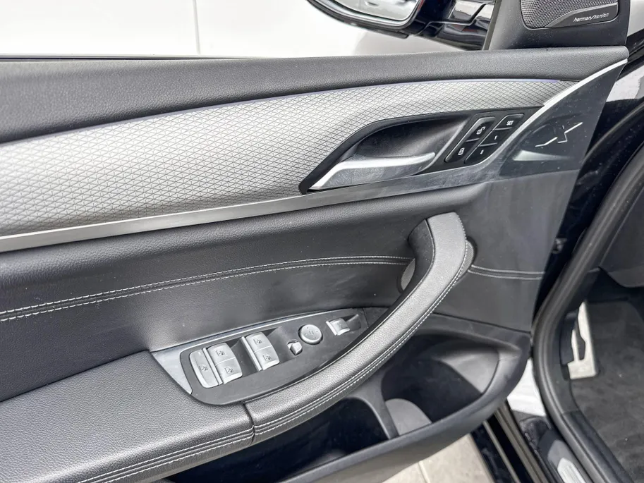 BMW X4 xDrive20i High Executive Edition