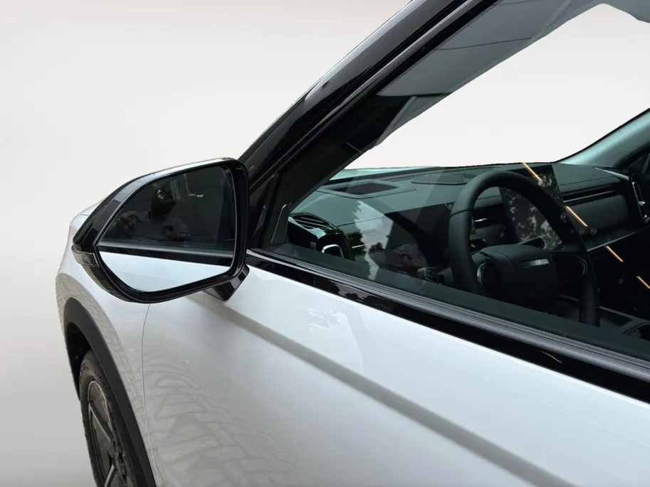 Jaecoo 7 1.5 GDI SHS-P Exclusive | Nieuw uit voorraad | 90 km elektrisch rijbereik | Stoelverwarming-/ventilatie | Panorama dak | Leder | 7 jaar Fabrieksgarantie
