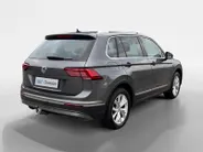 Volkswagen Tiguan 2.0 TSI 4Motion Highline | Trekhaak | Adapt. Cruise Control | Stoelverwarming | Climate Control | Parkeersensoren |