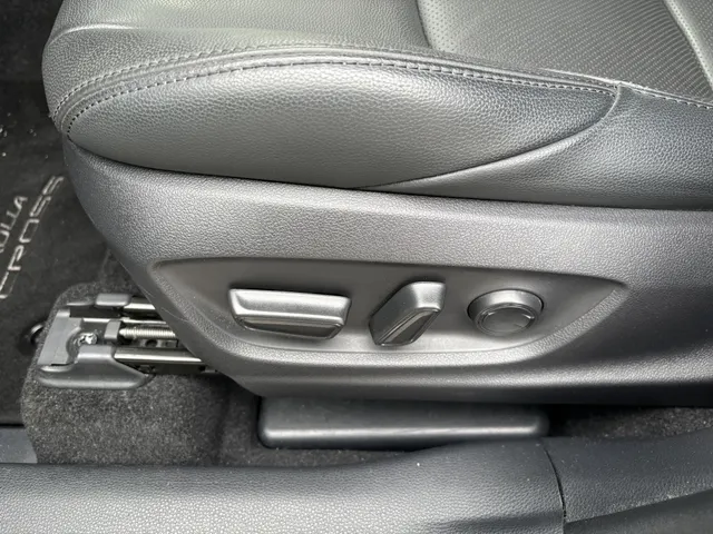 Toyota Corolla Cross 2.0 HP Hybrid Launch Edition | Trekhaak