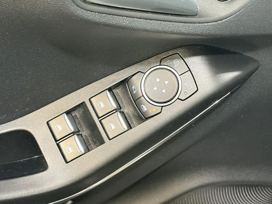 Ford Puma 125PK EcoBoost Titanium Automaat | 1ste Eigenaar | Verwarmde Voorruit | Stoel & Stuurwiel Verwarming | Cruise Control Adaptief | Camera | Parkeersensoren | Lichtmetalen Velgen | Dodehoek Detectie |