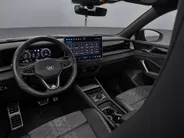 Volkswagen Tayron 1.5 272pk DSG eHybrid R-Line Edition · Panoramadak · 360 Camera · Wegklapbare Trekhaak · Dodehoek Detectie · 20'' Inch · Garantie t/m 16-04-2030 of 100.000km
