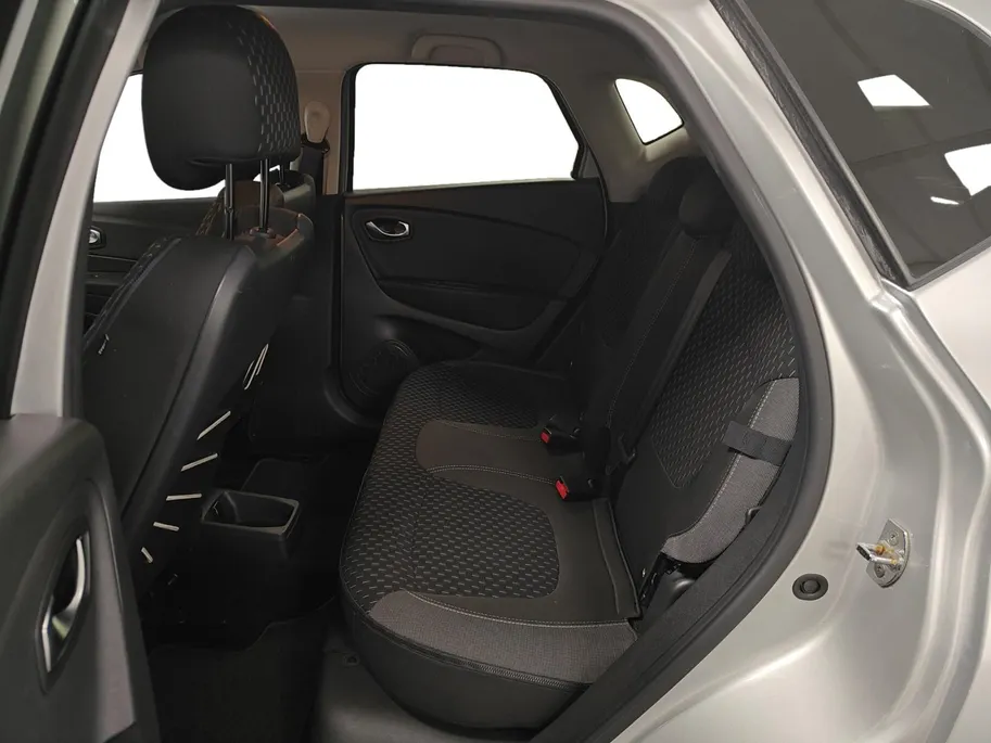 Renault Captur 1.3 TCe Intens NAVI AIRCO TREKHAAK CAMERA ANDROID AUTO 4 CILINDER 130PK HOGE INSTAP ZEER MOOIE AUTO