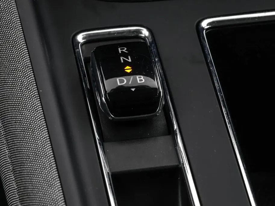 Škoda Enyaq iV 50 150pk · SOH 94,4% · Apple/Android Car Play · Camera · Navigatie · Cruise Control · 19'' Inch ·