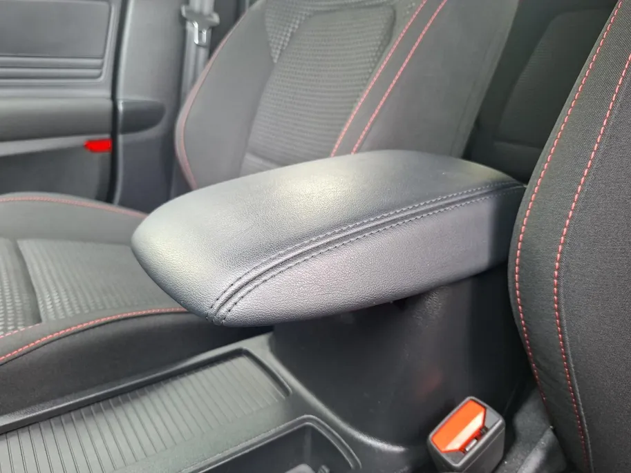 Ford Focus Wagon 1.0 EcoBoost Hybrid ST Line | NL-Auto | Dealeronderhouden | Winter Pack | Climate Control | Parkeersensoren | 17' Lichtmetaal | Apple Carplay&Android Auto | Led Koplampen |