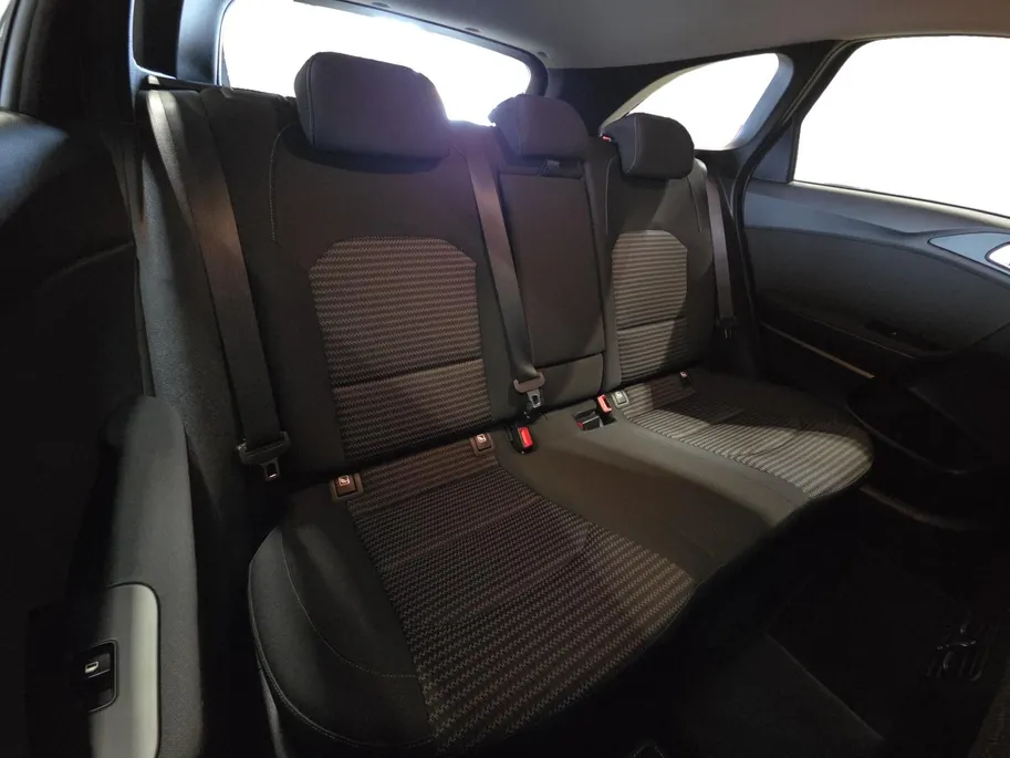Kia Ceed Sportswagon 1.0 T-GDi DynamicLine | All-season banden | BTW-auto | Achteruitrijcamera | Parkeersensoren voor- en achter | Navi | Apple/Android Carplay | Cruise & Climate control | NAP