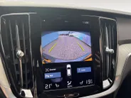 Volvo V60 2.0 B4 Core | Achteruitrijcamera | Elektr. Achterklep | Lederen bekleding | Geheugen stoelen | Dodehoek detectie | 12 maanden garantie! |