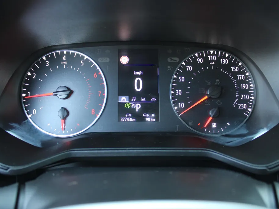Renault Clio 1.0 TCe 90 Equilibre | Automaat | Apple Carplay | Android Auto | Stoel verwarming | PDC | Cruise | LED | Privacy Glass | BTW auto |