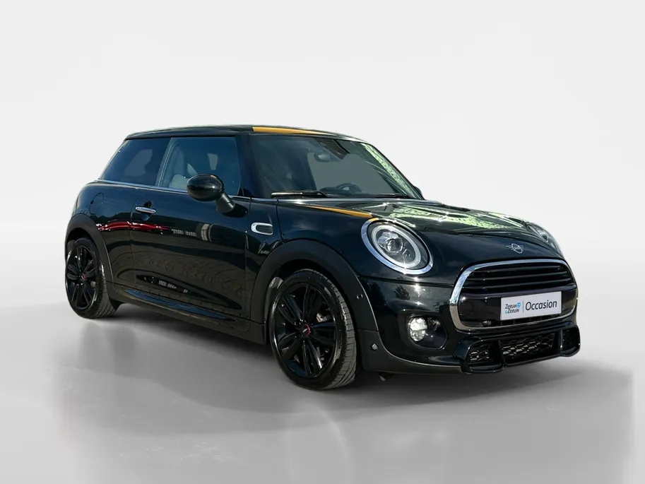 MINI 3-Deurs 1.5 Cooper | Automaat | John Cooper Works | Navigatie | Parkeersensoren | Stoelverwarming | Cruise & Climate Control | Dealer Onderhouden | 12 Maanden BOVAG Garantie