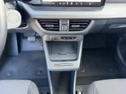 Ford E-Transit Courier Trend 44 kWh | NL auto | Navigatie | Apple carplay & android auto | Adapt. cruise control | BLIS | Parkeersensor achter | Achteruitrijcamera | Trekhaak |