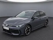 Volkswagen Golf 1.5eTSI/150PK R-Line · Navigatie · Trekhaak · Apple/Android Car Play · Dodehoeksensoren · Stoelverwarming ·  Garantie t/m 08-01-2031 of 100000km.