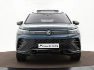 Volkswagen Tiguan 1.5 204pk DSG eHybrid R-Line Edition · Panoramadak · Wegklapbare Trekhaak · 360 Camera · Massage · 19'' Inch · Garantie t/m 15-09-2030 of 100.000km