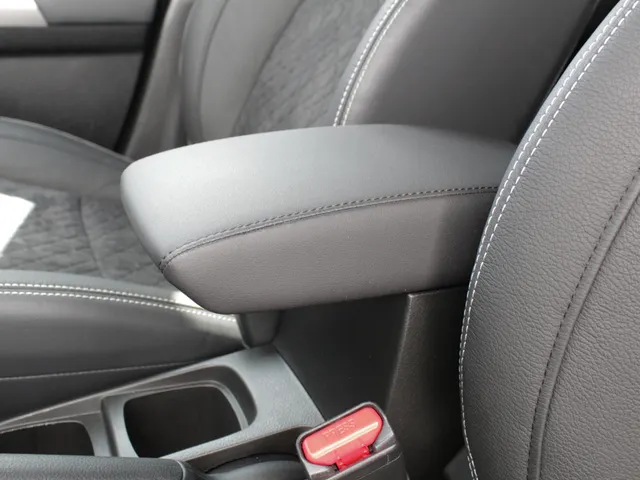 Suzuki Vitara 1.5 Hybrid Style Automaat | Navi | Adap Cruise | Panodak | Trekhaak | All Season