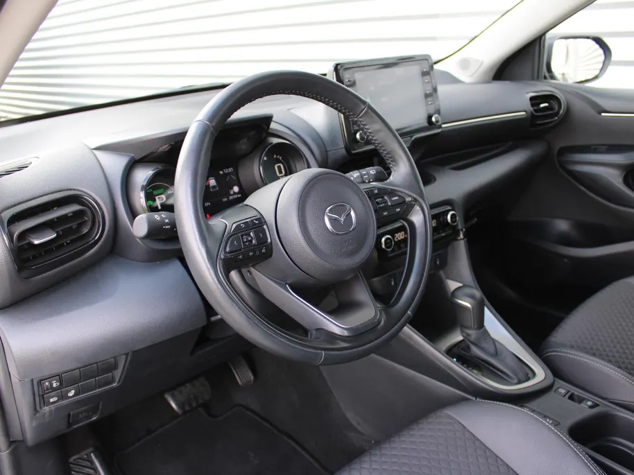 Mazda 2 Hybrid 1.5 Agile | Comfort pakket | 15' LM | Stoelverwarming | Apple Carplay/Android Auto |