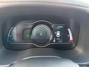 Hyundai Kona EV Limited Sky 64 kWh | Zeer compleet | 99% SOH | Open dak | Lederen bekleding | Trekhaak | Stoel verwarming & koeling | Stuurverwarming |